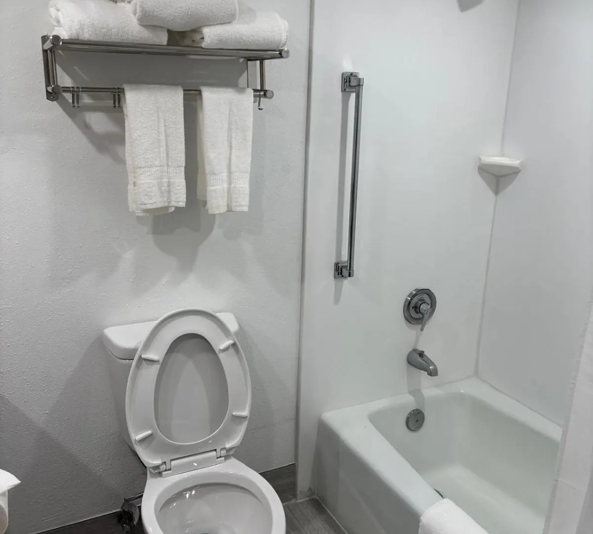 Days Hotel By Wyndham Williamsburg I-64 2*,  United States