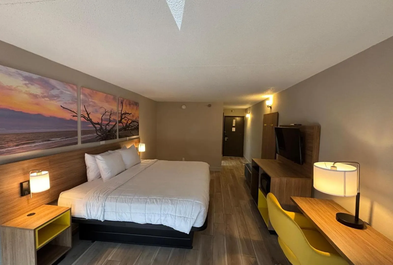 Days Hotel By Wyndham Williamsburg I-64