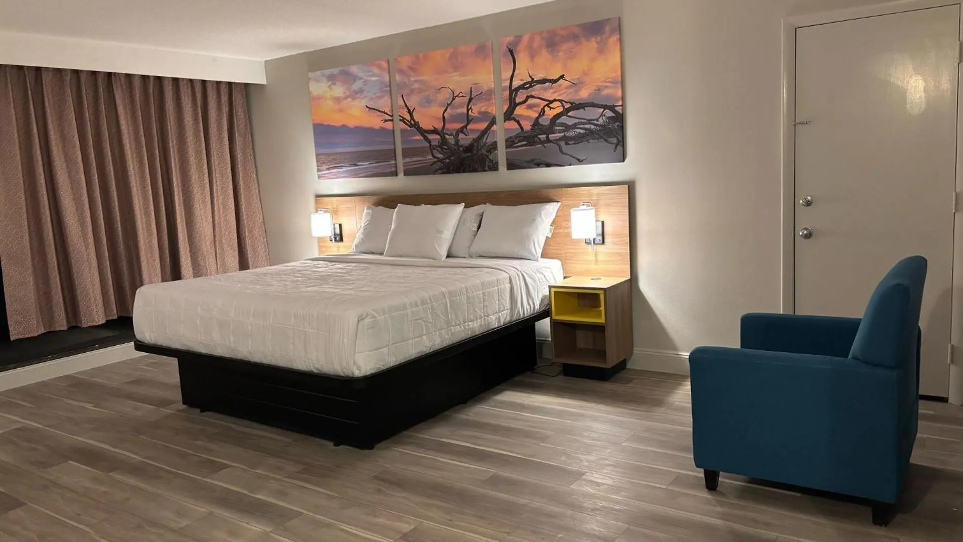 Days Hotel By Wyndham Williamsburg I-64 2*,  United States